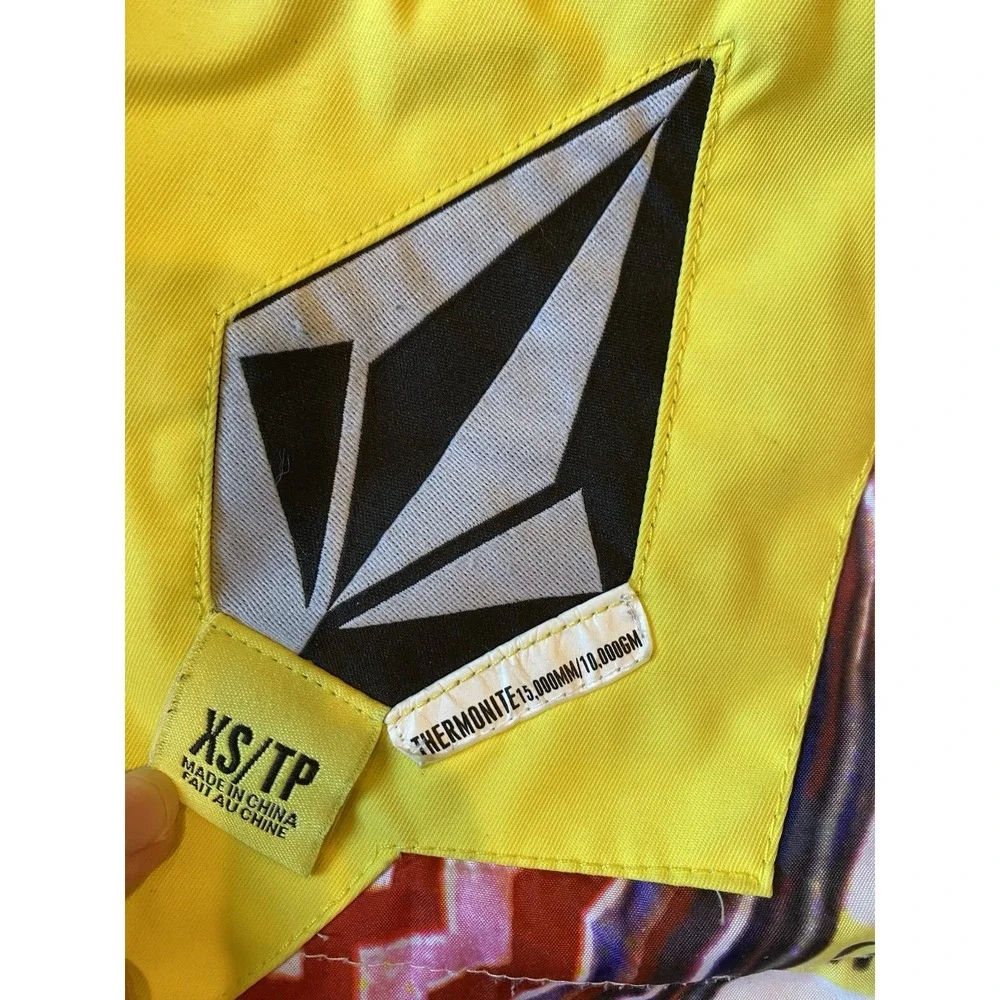 Vintage Y2K Volcom Snowboard Jacket Yellow Hooded Graphic Lining Mens XS